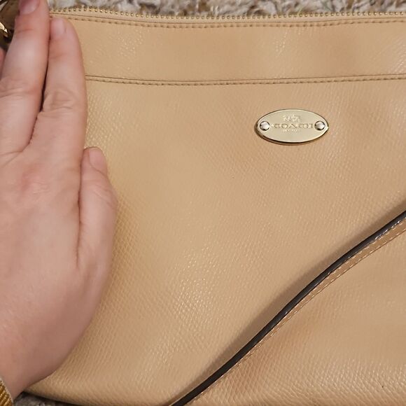 Coach Crossgrain Leather East/West Pop Crossbody F52881 - Picture 10 of 10